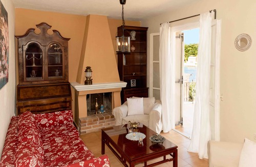 Fiskardo House | JUST LISTED Captain's Quarters at Fiscardo Waterfront - feel the breeze