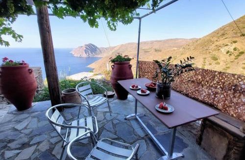Pefki Villa | Kalavros cretan house with magnificent view