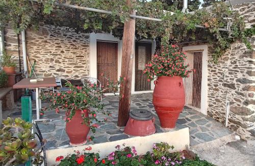 Pefki Villa | Kalavros cretan house with magnificent view
