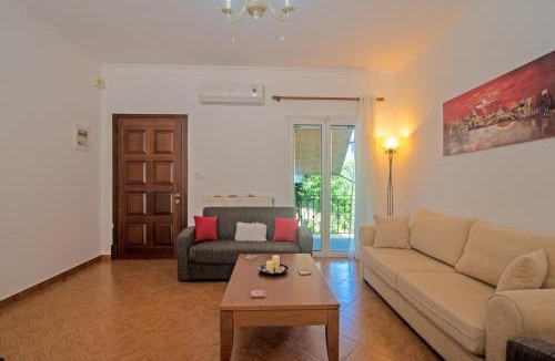 Tzavros Apartment | Kallithea House