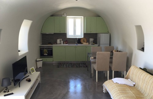 Kithira House | Kamara maira arch house