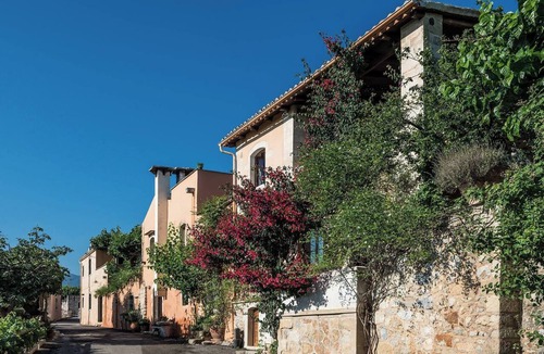 Maheri Apartment | Kamares – a restaured Venetian domain retreat