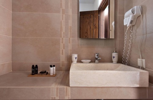 Karvelas Hotel | Kamares Villas