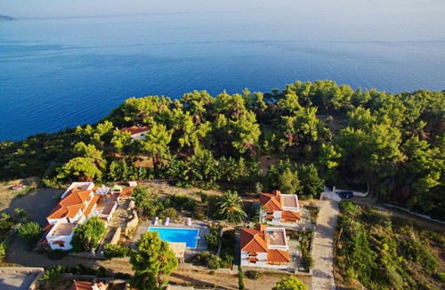 Votsi Villa | Kamelia Villas