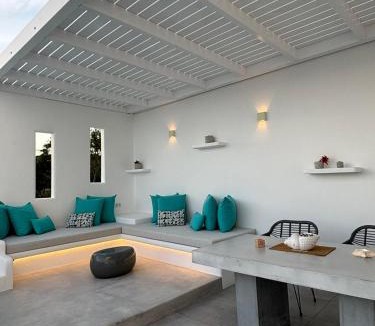 Adamas Apartment | Kapetan Giannis Suite