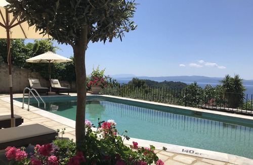 Koukounaries Apartment | Karavotsakisma Studio & Villa accommodation with Pool