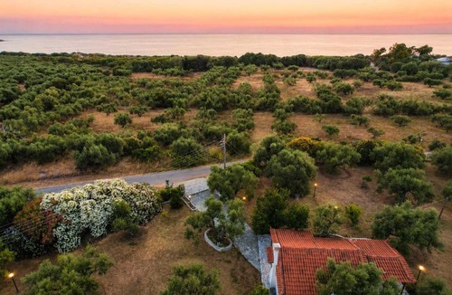 Kiparissia House | Kartelas Garden Escape Country House near the Sea