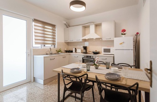Petaloudes Apartment | Katerina Apartment