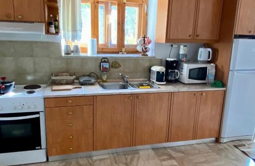 Leonidio House | Kathy’s rock house