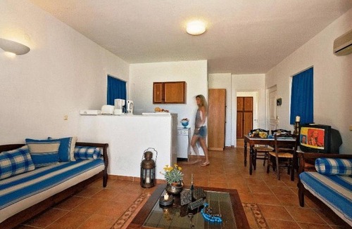Lardos House | Katikies Studios & Apartments
