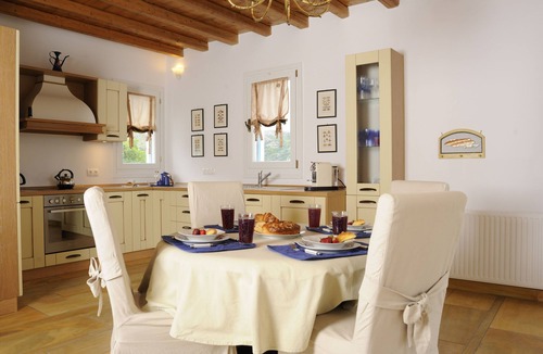 Kato Fellos Villa | Kato Fellos: Luxurious Villa Helias with private swimming pool and gulf view