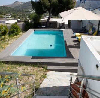 Decentralized Administration of the Aegean House | Katoikia Maggie, guest house with patio and pool