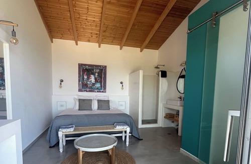 Mousata Bed & Breakfast | Kefi Spitia Villa - up to 28 people with beautiful views close to Lourdas Beach