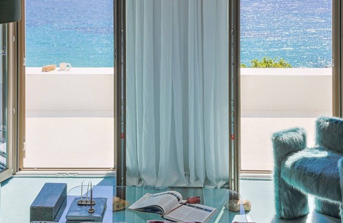 Serifos Villa | Kelyphos Villa: Seaside Serenity at Seriphos Estate