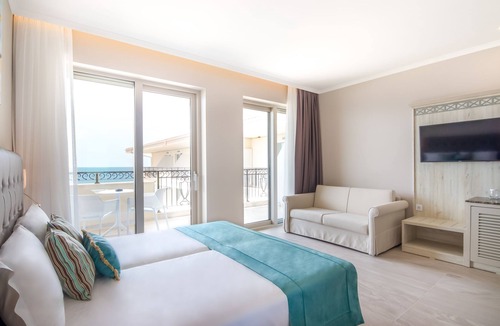 Maroneia-Sapes Hotel | King Maron Wellness Beach Hotel