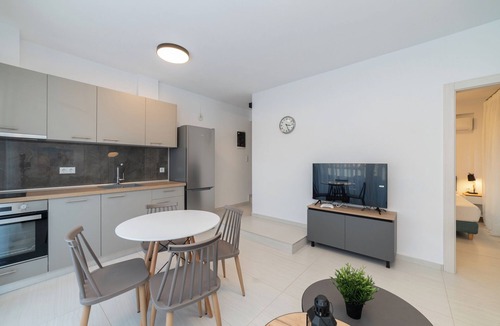 Ofrinion Villa | Kleoniki -Three Bedroom Triplex With Garden