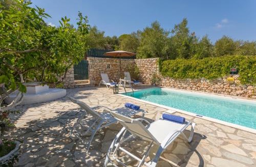 Varvara House | Kostas Cottages
