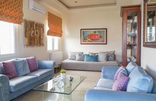 Kato Stalos Apartment | Kostoula's House Beachfront by 8essentially