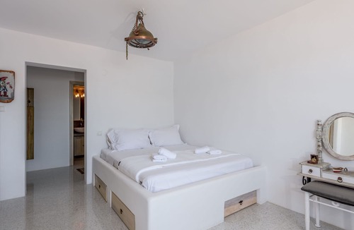 Apollonia House | Koufiakas Boathouse