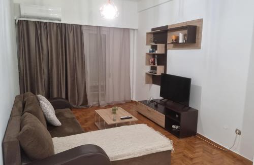 Filopappou Apartment | Koukaki near the Acropolis Stylish 2 bedroom
