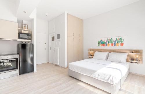 Filopappou Apartment | Koukaki Studio with a Sunny Balcony, near the Acropolis