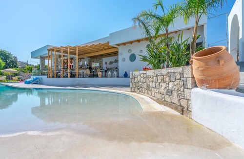 Faliraki Bed & Breakfast | Kouros Home and Suites - Suite with balcony