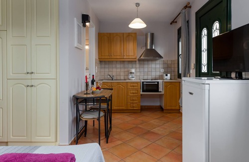 Kaligata House | Koxyli Village Studios & Apartments