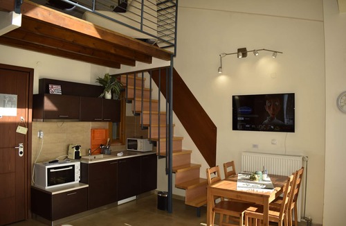 Ano Poli Apartment | Kripis Studio Thessaloniki with Excellent view