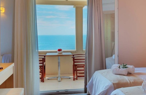 Katavolos House | Krouzeri Beach Apartments