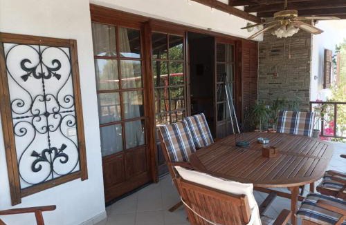 Potos Villa | KTIMA ALEXANDROS