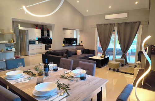 Sinarades House | La Casa di Kosta - Kontogialos Beach
