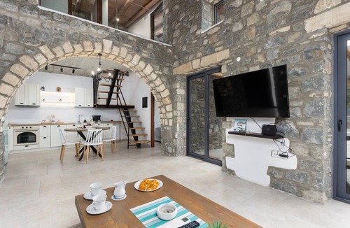 Kiotari Villa | La Casa Di Pietre 3 - Three Bedroom Villa, Sleeps 6