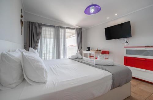 Troulos Apartment | La Luna Hotel