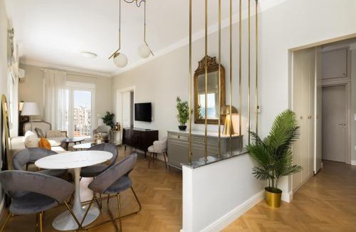 Thessaloniki City Centre Apartment | La Maison Dorée - Elegant Stay with Unique View by BiNoBi!