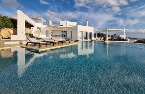 Nea Cryssi Akti Villa | La vue Spa