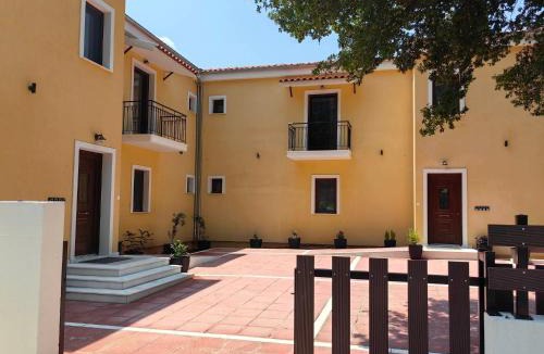 Amfithea Apartment | Lago Verde