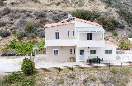Mochlos House | Large house with private swimming pool and wonderful sea view.