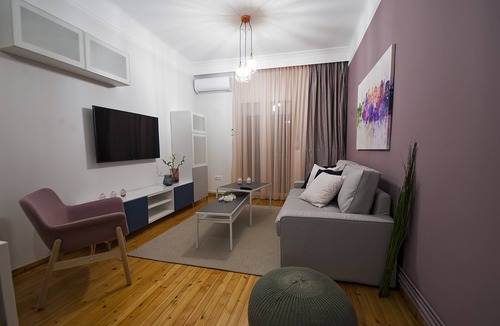 Thessaloniki City Centre Apartment | Large, Sunny, Modern apartment fully renovated, next to Agia Sofia
