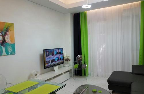 Thessaloniki City Centre Apartment | Laura Grande Apartment