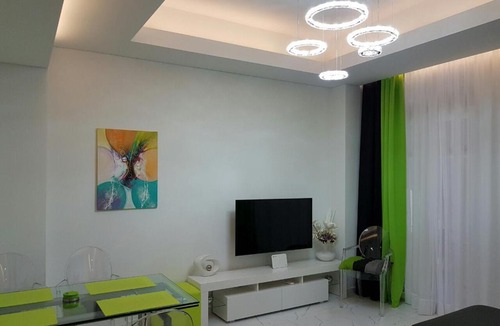 Thessaloniki City Centre Apartment | Laura Grande Apartment