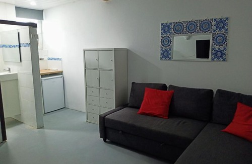 Skiathos Town House | LE BATEAU
