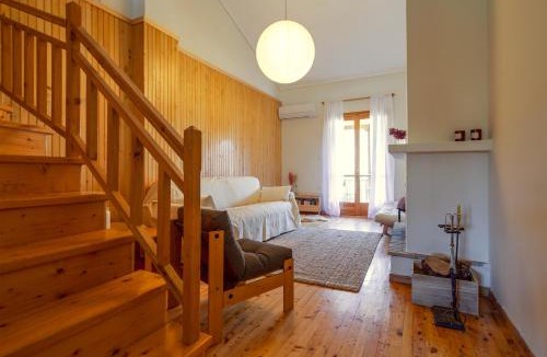 Vitina Apartment | LEA's HOME - Cozy Chalet with Mountain View