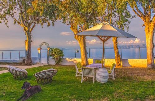 Kavos House | LeMaMi Seafront Bungalows