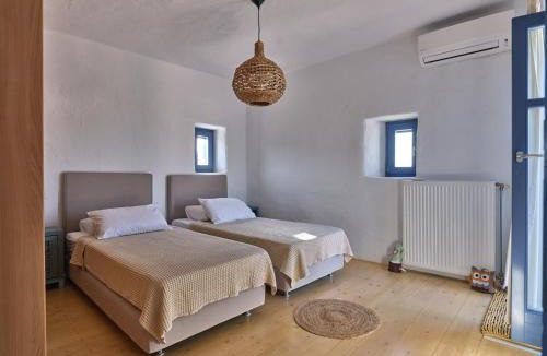 Marpissa Villa | Leticia Villa with pool with amazing sea views, Paros