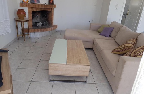 Spata-Artemida Apartment | LIA HOUSE