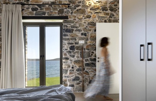 Sourpi Apartment | Lichnos Luxury Suite