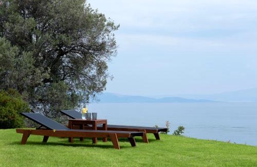 Sourpi House | Lichnos Luxury Suites