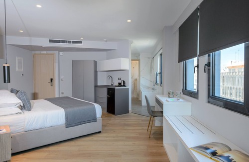 Nea Smirni Hotel | Lifestyle Suite with Hydromassage - Convo 212 Aparthotel