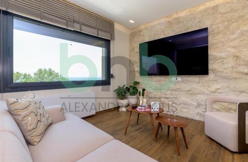 Alexandroupoli Apartment | Lighthouse View Luxury