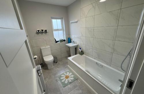Cahirciveen House | Lighthouseview - Cahersiveen